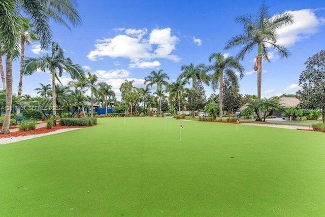 22 S Cortez Drive, Margate, FL 33068