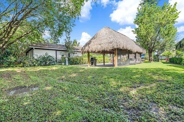 22 S Cortez Drive, Margate, FL 33068