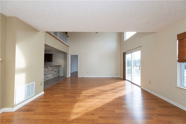 106 Sandy Brae, North Strabane, PA 15317