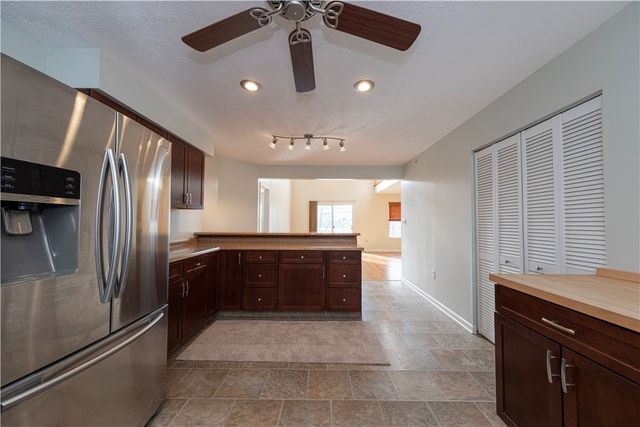 106 Sandy Brae, North Strabane, PA 15317