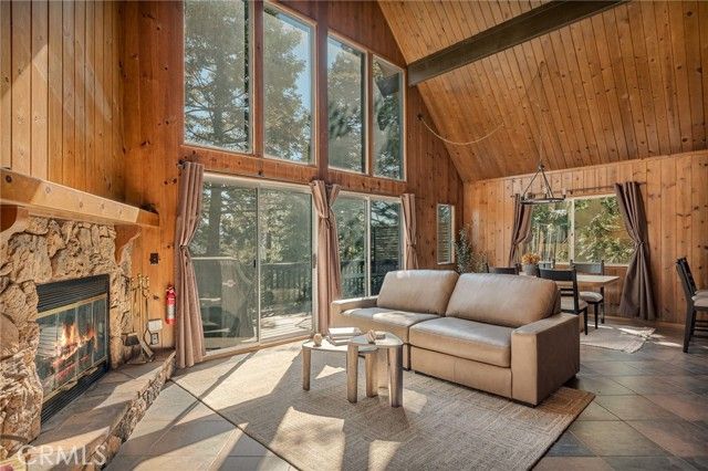 279 Old Toll, Lake Arrowhead, CA 92317