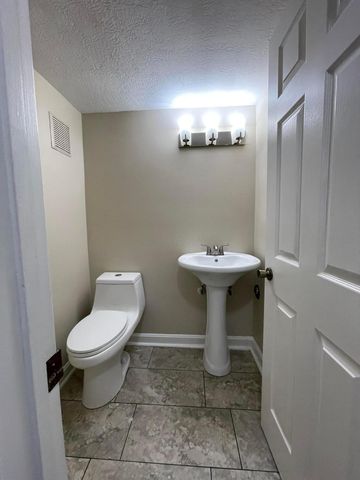 2688 Woodland Trail Drive, 9, Columbus, OH 43231