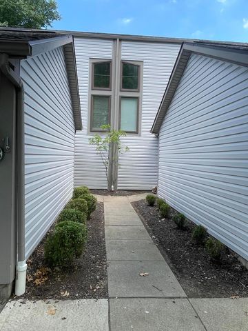 2688 Woodland Trail Drive, 9, Columbus, OH 43231