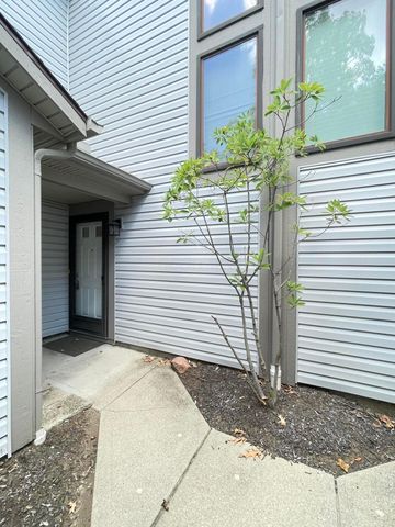 2688 Woodland Trail Drive, 9, Columbus, OH 43231