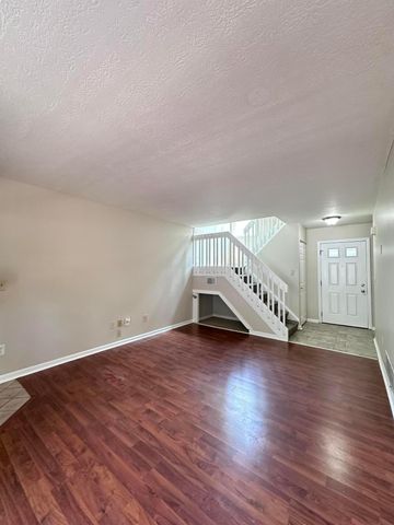 2688 Woodland Trail Drive, 9, Columbus, OH 43231
