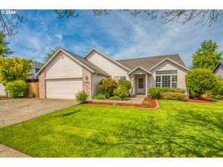 15085 SPYGLASS Ln, Oregon City, OR 97045