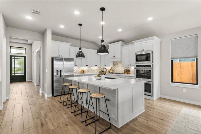 8212 Gilwice LN, Austin, TX 78744