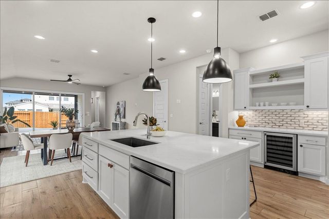 8212 Gilwice LN, Austin, TX 78744