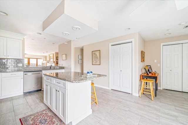 30 Highland Terrace APT 3007, White Horse Beach, MA 02360