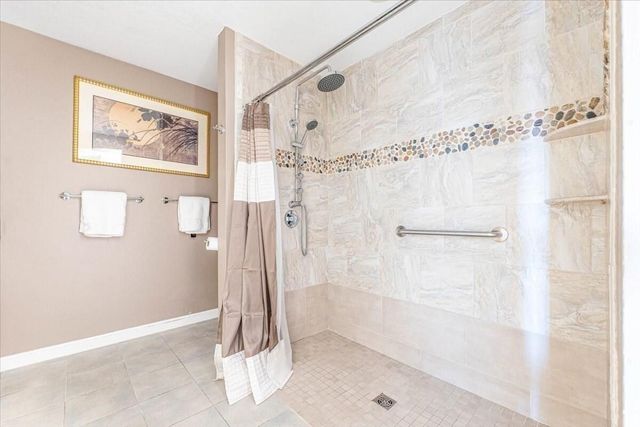 30 Highland Terrace APT 3007, White Horse Beach, MA 02360