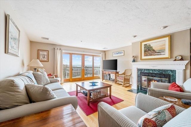 30 Highland Terrace APT 3007, White Horse Beach, MA 02360