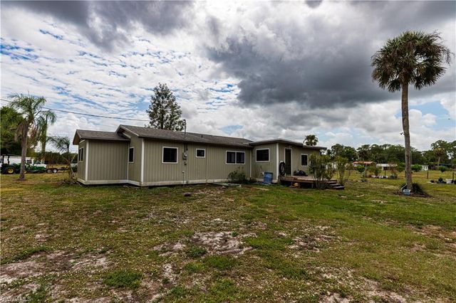 17841 Palm Creek DR, North Fort Myers, FL 33917
