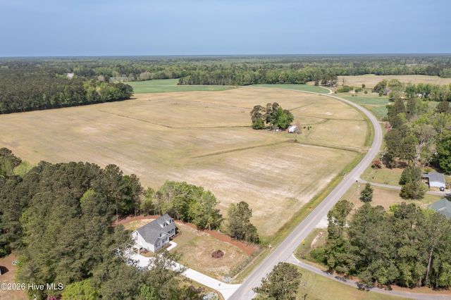 451 Governors Road SE, Winnabow, NC 28479