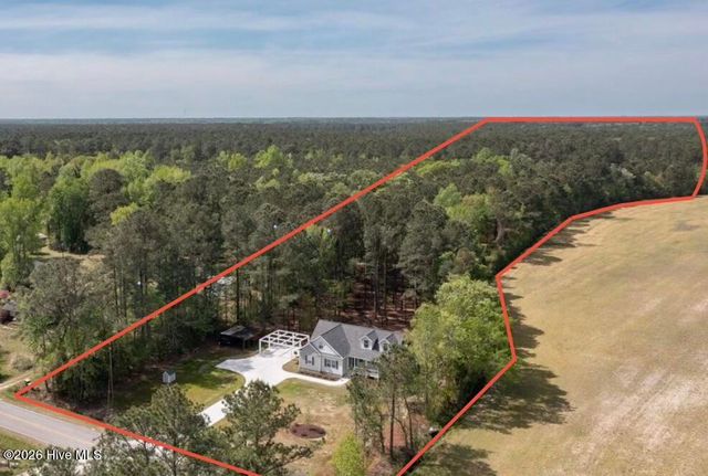 451 Governors Road SE, Winnabow, NC 28479
