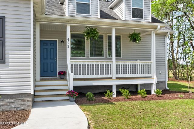 451 Governors Road SE, Winnabow, NC 28479