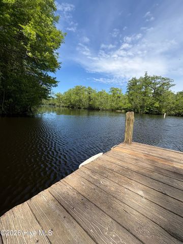 451 Governors Road SE, Winnabow, NC 28479