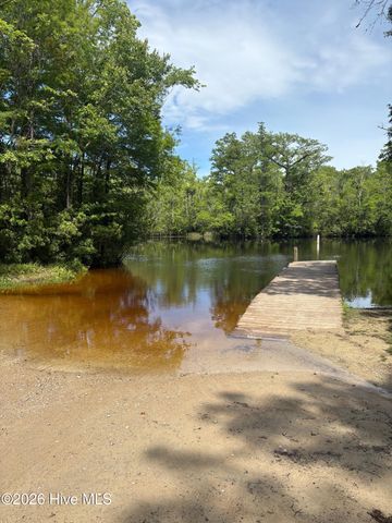 451 Governors Road SE, Winnabow, NC 28479