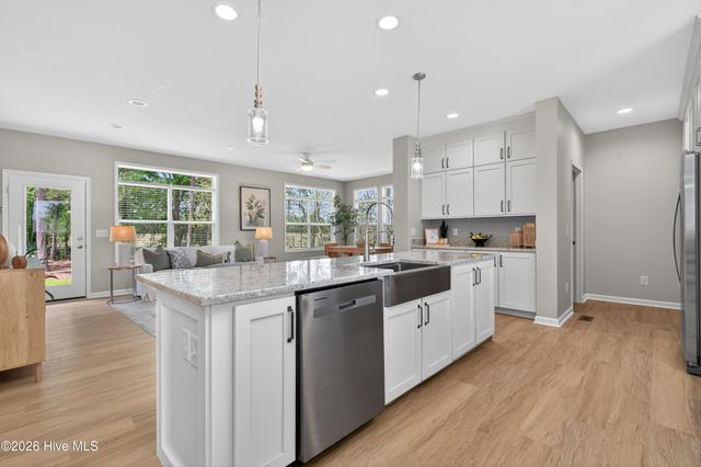 451 Governors Road SE, Winnabow, NC 28479