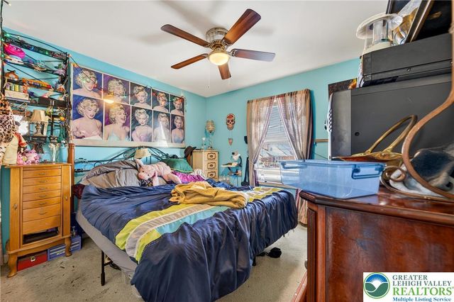 2354 Market, South Whitehall Twp, PA 18104