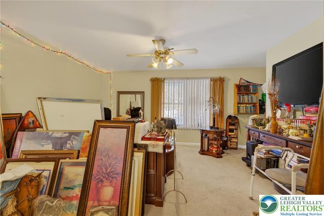 2354 Market, South Whitehall Twp, PA 18104