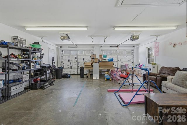 2965 Lawrence Drive, Claremont, NC 28610