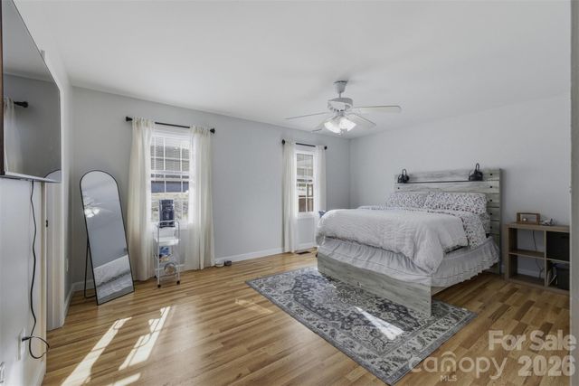 2965 Lawrence Drive, Claremont, NC 28610