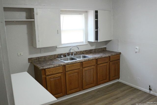 718 POINSETTIA, San Antonio, TX 78202