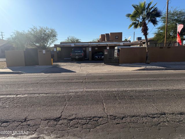 3251 N Stone Avenue, Tucson, AZ 85705