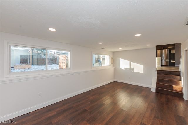 25077 Doe Drive, North Olmsted, OH 44070