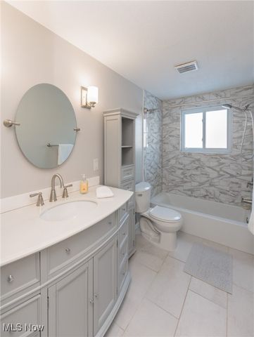 25077 Doe Drive, North Olmsted, OH 44070