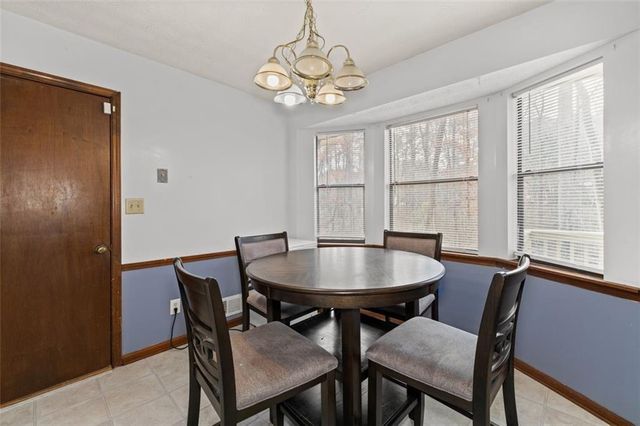 3964 FERNCLIFF Road, Snellville, GA 30039