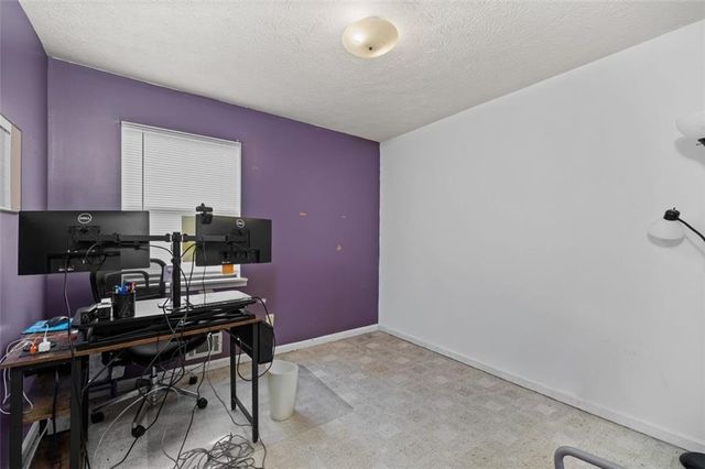 3964 FERNCLIFF Road, Snellville, GA 30039