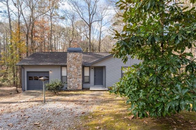 3964 FERNCLIFF Road, Snellville, GA 30039