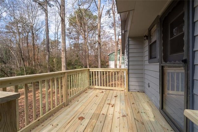 3964 FERNCLIFF Road, Snellville, GA 30039