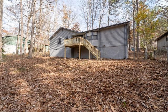 3964 FERNCLIFF Road, Snellville, GA 30039