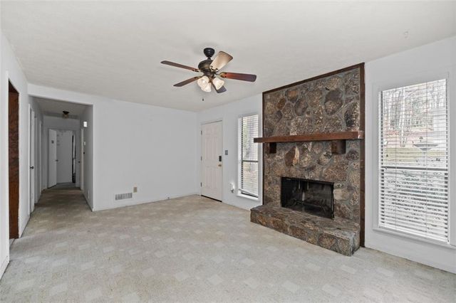 3964 FERNCLIFF Road, Snellville, GA 30039