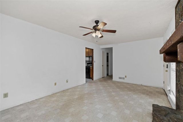 3964 FERNCLIFF Road, Snellville, GA 30039