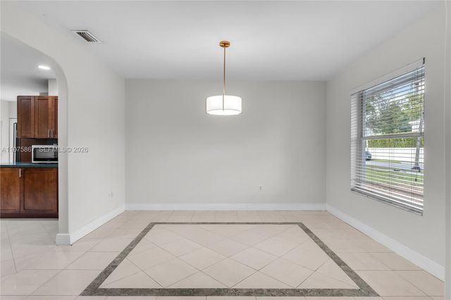 8700 SW 64th Ave, Pinecrest, FL 33156