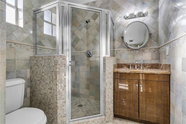 8700 SW 64th Ave, Pinecrest, FL 33156