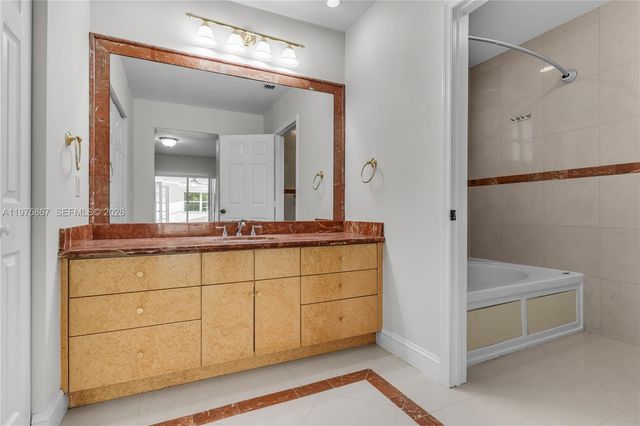 8700 SW 64th Ave, Pinecrest, FL 33156