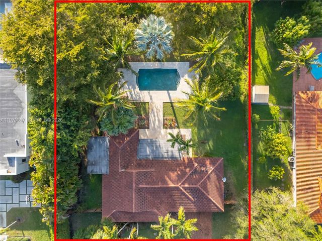 8700 SW 64th Ave, Pinecrest, FL 33156