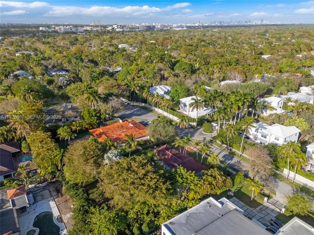 8700 SW 64th Ave, Pinecrest, FL 33156