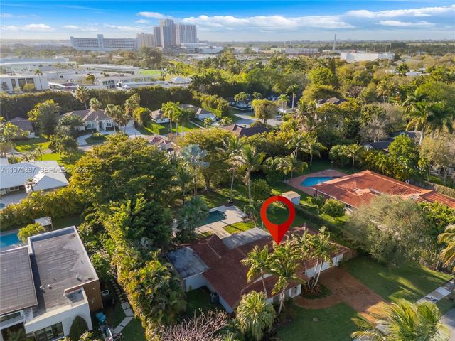 8700 SW 64th Ave, Pinecrest, FL 33156