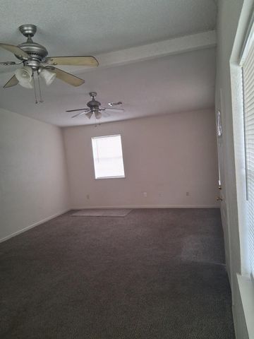 838 Mansfield Street, Houston, TX 77091