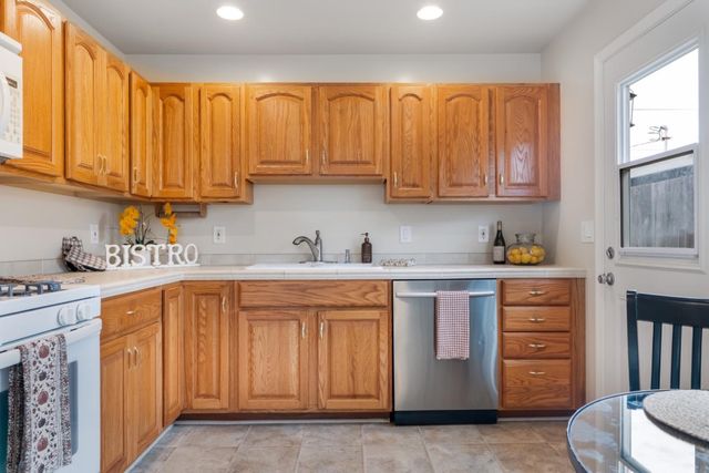 1151 Encanto Way, Pacifica, CA 94044