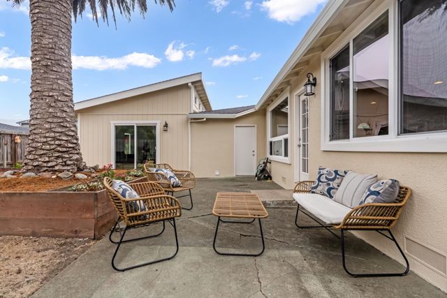 1151 Encanto Way, Pacifica, CA 94044