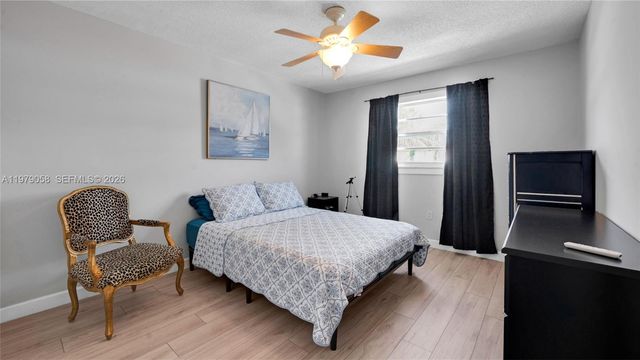 415 NE 2nd St 209, Hallandale Beach, FL 33009