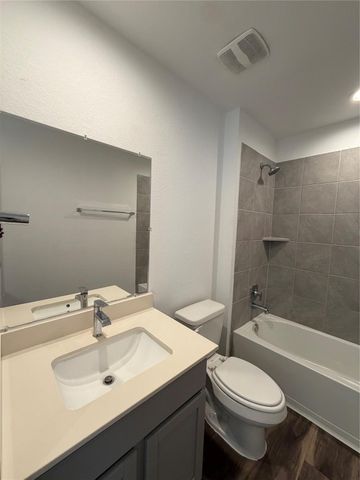 8031 Milam Lane, Rosharon, TX 77583