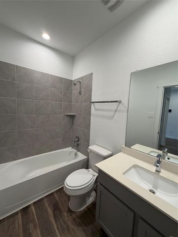 8031 Milam Lane, Rosharon, TX 77583