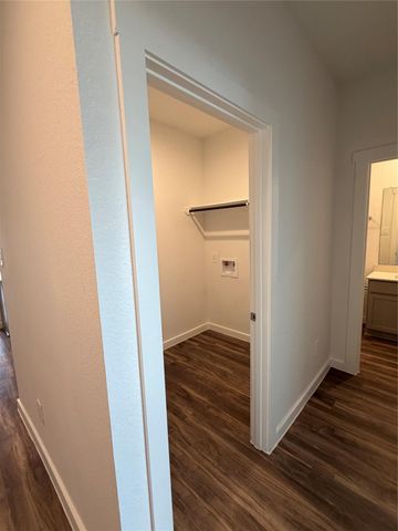 8031 Milam Lane, Rosharon, TX 77583